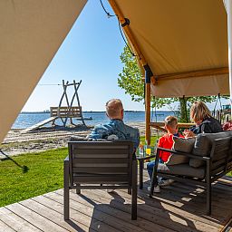 Guest house 2101165 - Tent house Oostelijk Flevoland - Glampingtent Beachfront Luxe