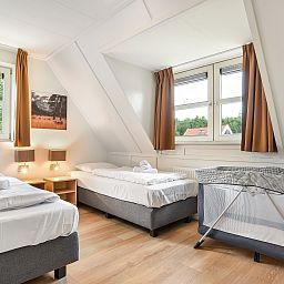 Guest house 2101208 - Bungalow Oostelijk Flevoland - Waterparc Veluwemeer | 16-persoons villa | 16N