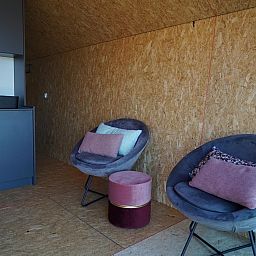 Stilvolle Sitzecke in Solo Retreat, einem Ferienhaus in Almere, Sued-Flevoland, Flevoland.