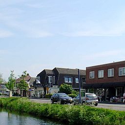 Weite Heideflaechen in der Naehe des Ferienhauses FR433 in Appelscha, Friesische Waelder.