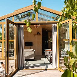 Guest house 260518 - Holiday property Het Friese platteland - Large Greenhouse