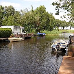 Unterkunft 2612004 • Ferienhaus Het Friese platteland • Luxe Chalet 54 Bantega met sloep 6 pax  • 1 von 26