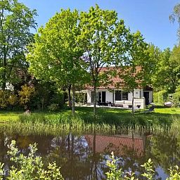 Unterkunft 266504 - Ferienhaus Het Friese platteland - Landhuisje 50 aan vaarwater