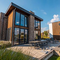 Unterkunft 281421 - Ferienhaus Rivierengebied - Vakantiehuis Aan de Maas - Maas Villa Waterzicht Sauna | 10p