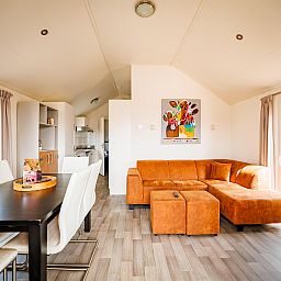 Guest house 285805 - Chalet Rivierengebied - Vakantiepark Eiland van Maurik 2