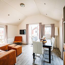 Guest house 285805 - Chalet Rivierengebied - Vakantiepark Eiland van Maurik 2