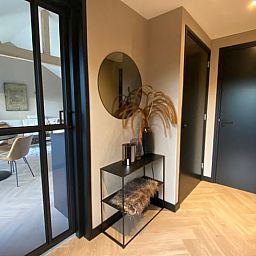 Stijlvolle binnenruimte van Huisje in Hengelo GLD, vakantiehuis in de Achterhoek, Gelderland, met modern interieur en warme sfeer.