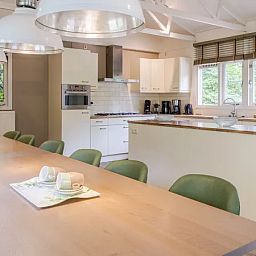Guest house 320132 - Bungalow Veluwe - Heideheuvel | 18-persoons reuniebungalow | 18C