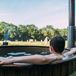 Unterkunft 3209114 - Zelthaus Veluwe - Tenthuisje met warme privédouche naast de tent met Hottub