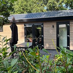 Cottage in Lieren with terrace and green surroundings on the Veluwe, Gelderland.