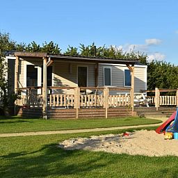 Kinderfreundlicher Spielplatz im Huisje in Lieren, Ferienhaus an der Veluwe in Gelderland.
