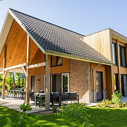Verblijf 325530 - Vakantiewoning Veluwe - Veluwe Villa met Binnenzwembad & Wellness | 12 personen |