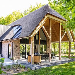 Guest house 325538 - Holiday property Veluwe - Boerderij Villa met Binnenzwembad & Wellness | 12 personen |