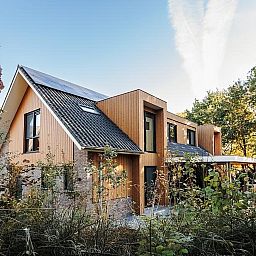 Guest house 325543 - Holiday property Veluwe - Heide Villa met Hottub & Sauna | 18 personen