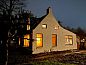 Verblijf 341802 • Vakantiewoning Noordwest Groningen • Vakantiehuisje in Vierhuizen  • 2 van 22
