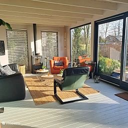Guest house 360617 - Holiday property Zuidwest Groningen - Chalet aan het Paterswoldsemeer