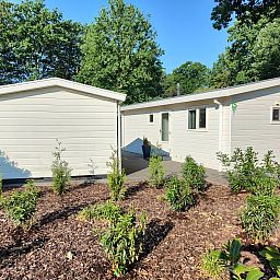 Das Ferienhaus Chalet in Susteren liegt mitten im Grnen in Mittellimburg, Limburg, und bietet Ruhe und Privatsphre.