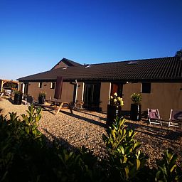 Attraktives Schlafzimmer im Ferienhaus in Amerika, Limburg mit bequemen Betten.