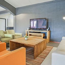 Guest house 385206 - Bungalow Noord Limburg - Domein De Schatberg | 16-32-persoons groepswoning | 32RL