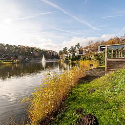 Genieen Sie den Blick auf den See von dem freistehenden Haus in Brunssum, das im malerischen Sdlimburg liegt.
