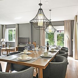 Guest house 394524 - Bungalow Zuid Limburg - Kasteeldomein De Cauberg | 10-persoons villa | 10EL