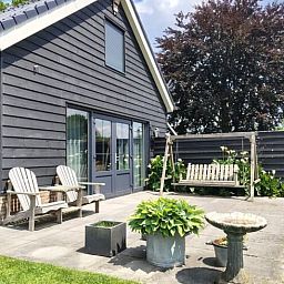 Welcome to Huisje in Zeeland, a cozy vacation home with garden views in De Peel, North Brabant.