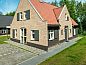 Verblijf 422540 • Bungalow Hart van Brabant • Kaatsheuvel | 10-persoons vakantiehuis | 10L  • 1 van 12
