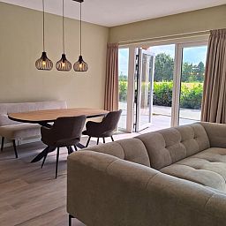 Stilvolles Esszimmer im Ferienhaus in De Moer, Hart van Brabant, Nordbrabant.