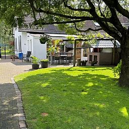 Gemuetlicher Hinterhof des Huisje in Gemert, Ferienhaus in Nordbrabant.