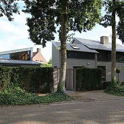 BRA045 vacation home Geffen in green surroundings, ideal for peace seekers.