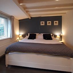 Gezellige slaapkamer in Vakantiehuisje in Sint-Oedenrode, Noord Brabant. Comfortabel verblijf in een charmante vakantiewoning in Noordoost Brabant.
