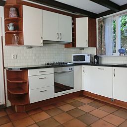 Moderne keuken van vakantiehuis Maria in Schoorl, Noordzeekust