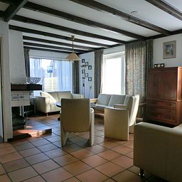 Gezellige woonkamer van vakantiehuis Maria in Schoorl, Noordzeekust