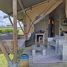 Guest house 4501195 - Tent house Noordzeekust - Luxe ingerichte safaritent