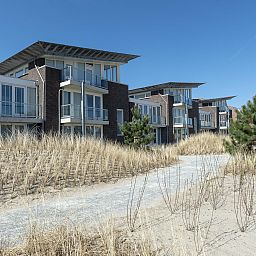 Moderne Architektur des Ferienhauses Strandleven 103 Groote Keeten an der Nordseekueste in Callantsoog.