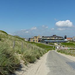 Wanderweg in den Duenen bei Wijde Blick 211 Ferienhaus Callantsoog, Nordseekueste, Nordholland.