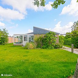Verblijf 4540178 - Vakantiewoning Noordzeekust - Huis Oostenwind met ruime tuin