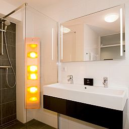 Unterkunft 454078 - Bungalow Noordzeekust - Beach Resort Ooghduyne | 8-persoons villa | 8L1