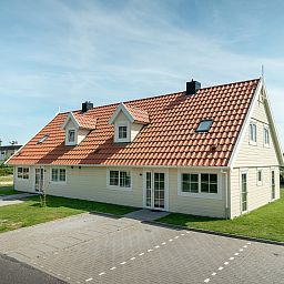 Verblijf 454083 - Bungalow Noordzeekust - Beach Resort Ooghduyne | 22-persoons villa | 22L