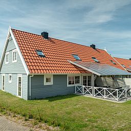 Guest house 454085 - Bungalow Noordzeekust - Beach Resort Ooghduyne | 12-persoons villa | 12C