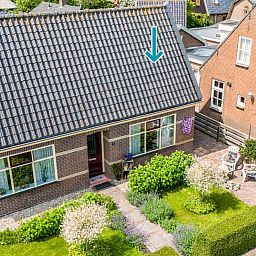 Helles Wohnzimmer des NH093 Ferienhauses in Warmenhuizen, Nordseekueste, Nordholland.