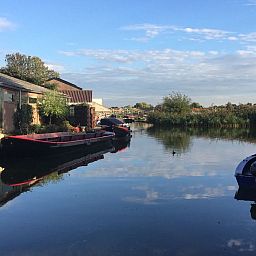 Verblijf 460124 - Vakantiewoning IJsselmeerkust - Vakantiehuis Schmuckes neuwertiges Ferienhaus  auf einer kle