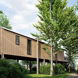 Freistehendes Haus in Enkhuizen, an der Kste des IJsselmeers in Nordholland gelegen, umgeben von grner Natur und einer ruhigen Umgebung.