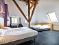 Verblijf 482916 • Vakantiewoning Noord-Holland noord • Smaakvol ingerichte groepsaccommodatie voor 16 personen  • 9 van 26