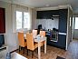 Verblijf 483704 • Chalet Noord-Holland noord • Vakantiepark Molengroet 4  • 4 van 26