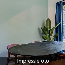 Eetkamer in Vrijstaande woning in Beuningen, vakantiehuis in Twente, met moderne inrichting in Overijssel.