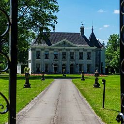 Moderne douche in vakantiehuis OV682 in Tilligte, Twente, Overijssel.