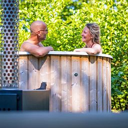 Guest house 523423 - Tent house Twente - Safaritent Comfort met privé Hottub