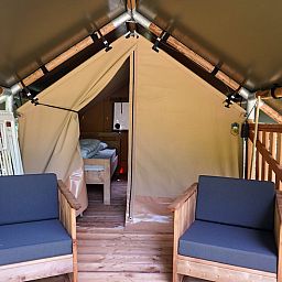 Verblijf 525309 - Tenthuis Twente - Safaritent 6 personen incl. sanitair met glijbaan