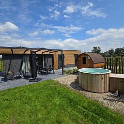 Verblijf 526831 - Vakantiewoning Twente - Vakantievilla Amalia 4 met hondenhek, sauna en hottub